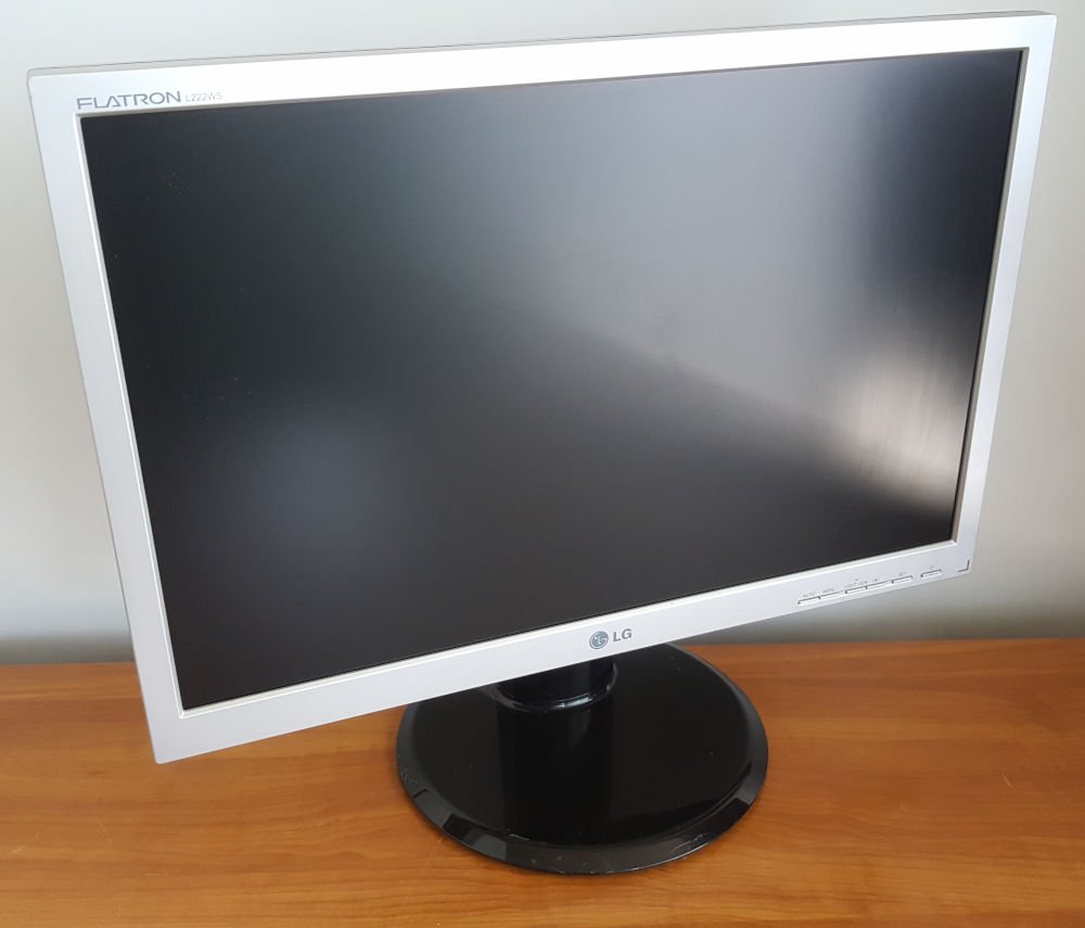 Eladó használt LG L222WS - Tibeko