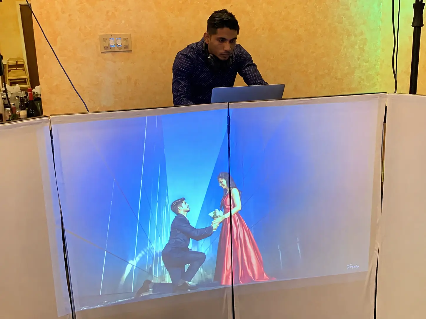 DJ